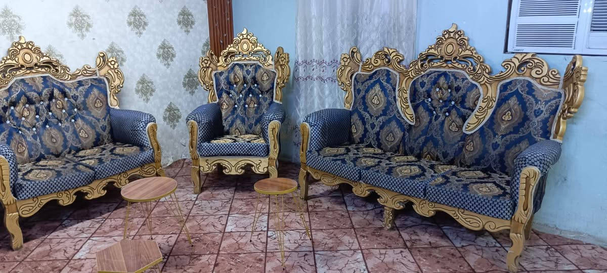 تخم ايراني 10 نفرات نضيف بدون اضرار  325 المكان الكاظميه يوجد توصيل للاتصال ***********
