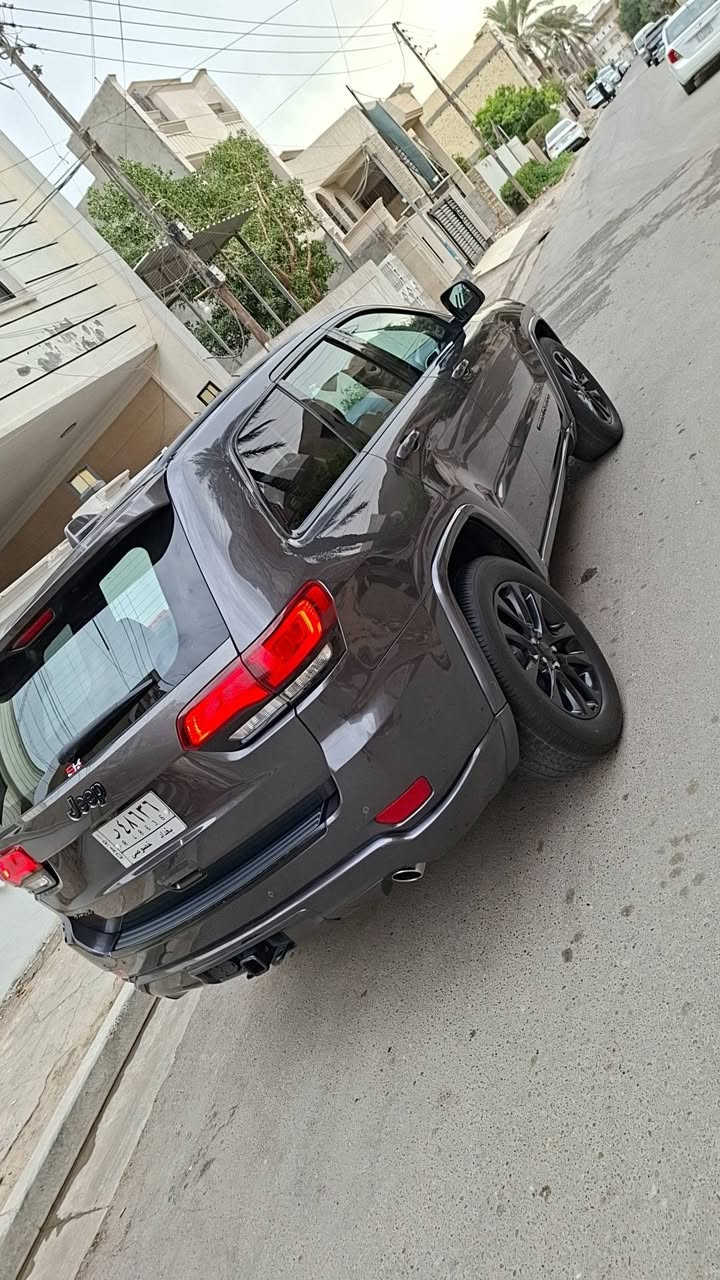 السلام عليكم للبيع موديل 2018
صور الحادث بل منشور 

لغود شواصي كير مكينة مكفولات 
صبغ عام 
مابيهة اي نقص ماشية ٩٠ كيلو 

صدر تخم تاير خير من الله 
السعر ١٦٥ ورقة وبيهة مجال 

*********** 

نضافة ٩٠%
