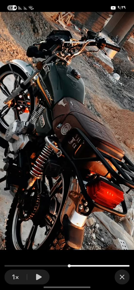 سلام عليكم  شلونكم شبابنه طيبين
دراجه سولنك ايراني 23 للبيع مكفوله من لفتح  
 اوراق بيه 
دراجه كامله بس تجي تشغل وتطلع   
سعر 575وبيه مجال بصيط  
مكاني بغداد لمحموديه   
رقمي ***********
