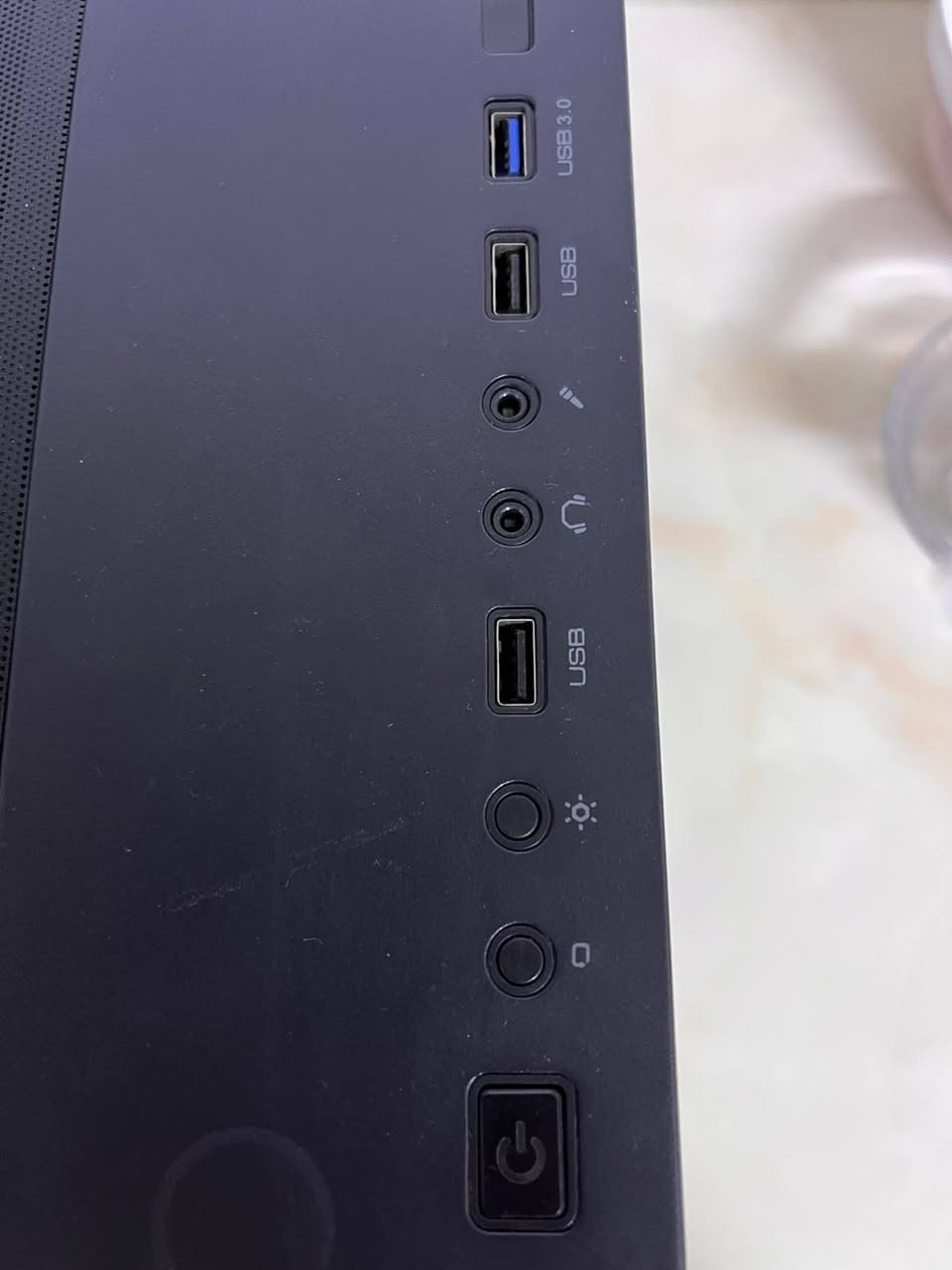 السلام عليكم
الاستعمال اربع اشهر  
السعر : 1700000
المواصفات
📍كارت شاشه Nitro+ AMD Radeon RX 6700 XT (12GB)
📍معالج cpu AMD Ryzen 5 5600X
📍رامات RAM T-Force 32G     4x8   ddr4
📍بور سبلاي AZZA MASS 650W
📍لوحته الام GIGABYTE B550M AORUS ELITE AM4
📍شاشه ASUS TUF Gaming 27" 2K HDR Gaming Monitor (VG27AQ) - QHD (2560 x 1440), 165Hz (Supports 144Hz), 1ms, Extreme Low Motion Blur, Speaker, G-SYNC Compatible, VESA Mountable, DisplayPort, HDMI,Black
📍1TB SDD

📍كيبورد Redragon K618 HORUS Wireless وتكدر تستخدم واير 
📍سماعه Razer Kraken Ultimate
📍ماوس Razer Viper
📍ماوس باد


**إذا كنت صاحب هذا الإعلان وتريد حذفه لأي سبب، رجاءا أرسل رسالة إلى الدعم الفني**