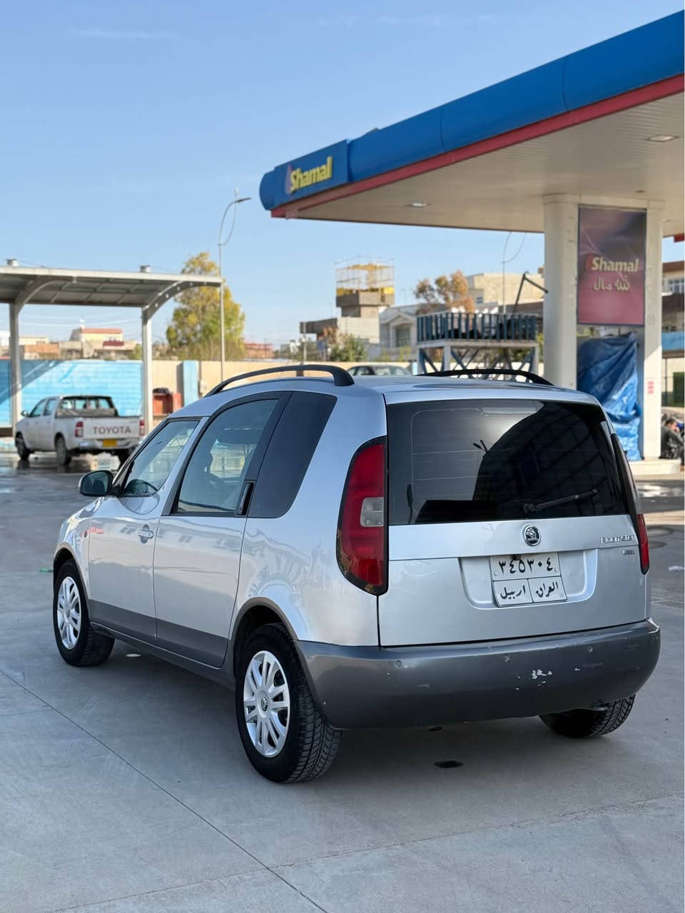 (***********) واتس ئاپی لە سەرە  

Skoda Romstar 2009

گێڕ تۆماتیك 
تەبریت بەشەرت یش دەکات 

(نرخی ٤٦ وەرەقە و مەجالیکی کەم) 

سەیارەکە دوو سێ  پارچەی سبوخە
لۆ جوانی حیزامان کردیتەوە  
بێ ناوگرتن 
پێشو پشتی کەپسە 
 ئێڕباگی هیچ نەتەقیوە بە شەرت

سەنەوی ٢٠٢٥ بەسەرچووە 

٢٠٠ هەزار خەرامەی لەسەرە دەیگەڕێنمەوە

مەکینە ١.٤ بێ تۆڕبۆیە 
زۆر کەم مەسروفە لۆ بەنزین 

گێڕ و مەکینە تەبریت بە شەرت 

سەیارەکە ماڵی دۆستە هیچ مەسروفی تێدا نیە 

نرخیشی 46 وەرەقە و معامەلە

***********
سەیارەکە لە هەولێرە أربيل, العراق
