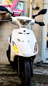 ياباني • شاشة • حساسات