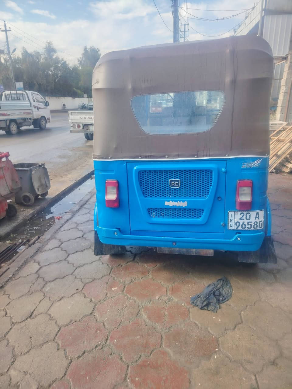 اسلام عليكم تكتك موديل 2022 مضلع بيها بس طخه خفيفه ولباقي كفاله وتكتك بسمي تحويل مباشر العنوان ديالى بعقوبه لسعر 9000000 قفل قفل قفل ***********
