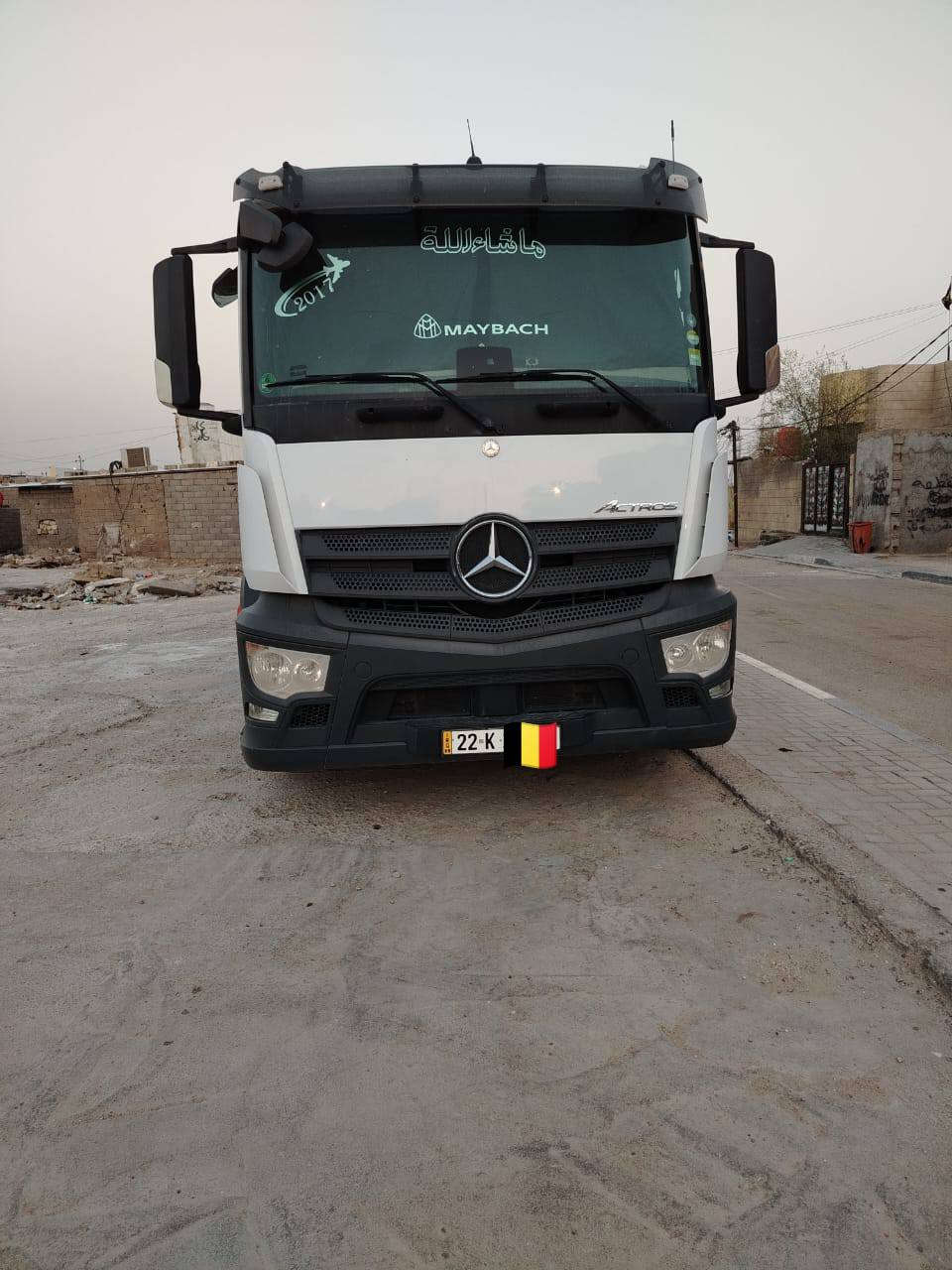السلام عليكم
مرسيدس اكتروز.               Actros
موديل 2017
مكاني البصره مركز 
السياره بسمنه تحويل ثاني يوم 
مكفوله من كل شي 
السياره رقم أربيل استوه سوينا 
السياره نضيفه كلش استيراد أوربي 
ما مشتغلاه بل عراق ابد 
السعر 390 او بي مجال 
جاهز للشغل كامل امكمل روبن امغلون التانكي من جوه 
ما يحتاج احجي عن موصفات المرسيدس لأن شكو موصفات بل دنيه بيه 
للاستفسار الاتصال على الرقم التالي 
***********
