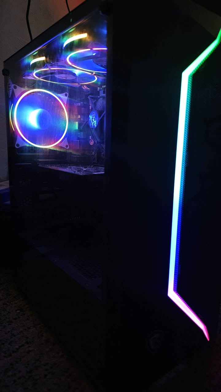 Case: MSI
Power Supply: 600W
MB: ASRock B560M/HDV
Cpu: I3-10100F + Intel Fan
GPU: ASUS Phoenix GTX 1650 4GB
Ram: Pioneer 2x8 2666MT/s DDR4 (16GB)
SSD: Pioneer 120GB
HDD: Vivetronic 1TB

تجميعة خرافية متوسطة 🤩💪
تجمع ما بين قوة المونتاج و القدرة على تشغيل الالعاب بشكل جيد 🎮🔥
التجميعة مستعملة مع ادامة قبل اسبوع لكل اجزاءها 🛠️✨

الكيس يباع مع كيبورد و ماوس كيمينك 2x1 60 ⌨️🖱️🎁

التوصيل مجاني لكل العراق دهوك, العراق


**إذا كنت صاحب هذا الإعلان وتريد حذفه لأي سبب، رجاءا أرسل رسالة إلى الدعم الفني**