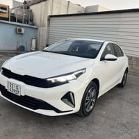 Kia k3 2024 مكفولة كفالة عامة جديدة لوك  ماشية 13 الف فول مواصفات  كام...