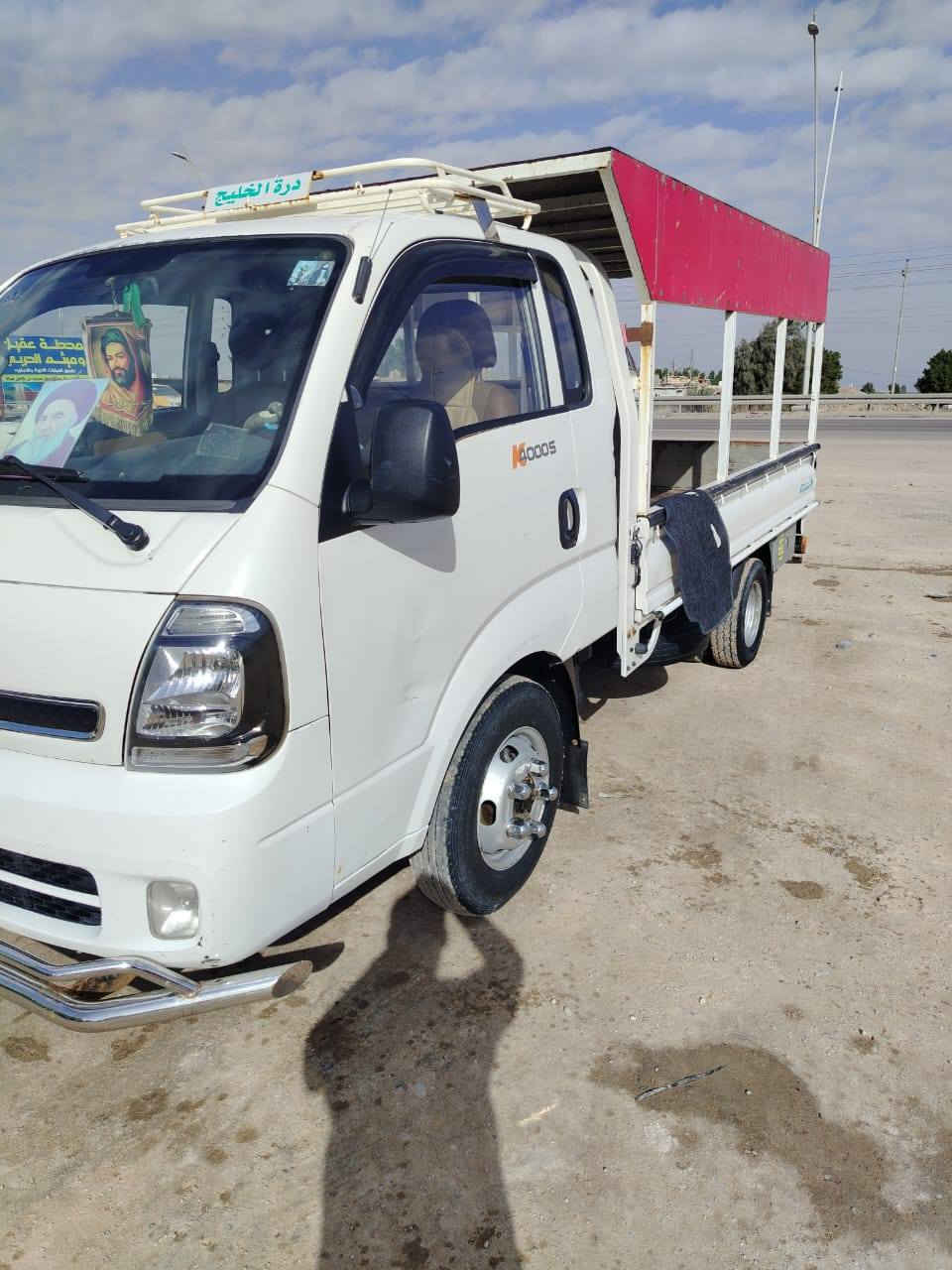 سلام وعليكم كيه فحل مفتوح موديل ٢٠ب سمي رقم انكليزي سيارة كفاله عامه مكينه كير كفاله تبريد تتفئه كل شغال سنويه ل٣٠ محورة تاير وستد تخم تاير جديد حداه جديده سيارة جاهزه من كلشي مكاني بصرة شط العرب السعر ١٥٥وبيه مجال ***********
