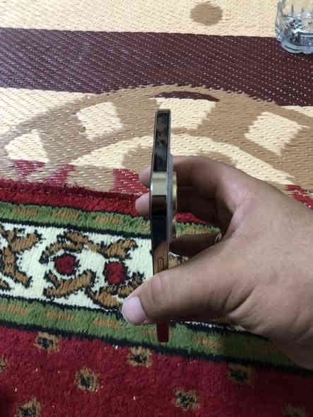 بطاريه ٩٦ مبدلة اصليه شحنه يخبل. مبدل بطاريه وكامره اصليه ذاكره ٢٥٦ سعره ٦٠٠ الف شرق اوسط اصلي مكاني ميسان حي الخضراء ***********
