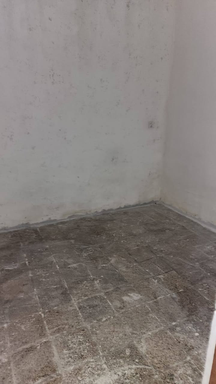 يا الله لهم صلي ع محمد والي محمد دار ٥٠ متر
طابو ملك صرف السعر 40وقابل التفاوض العنوان الزعفرانيه شارع المعهد ب القرب من مطعم تويتي 
‏‪***********‬‏ لبيت يعتبر خلف بس الباب وممر تري خلفي
