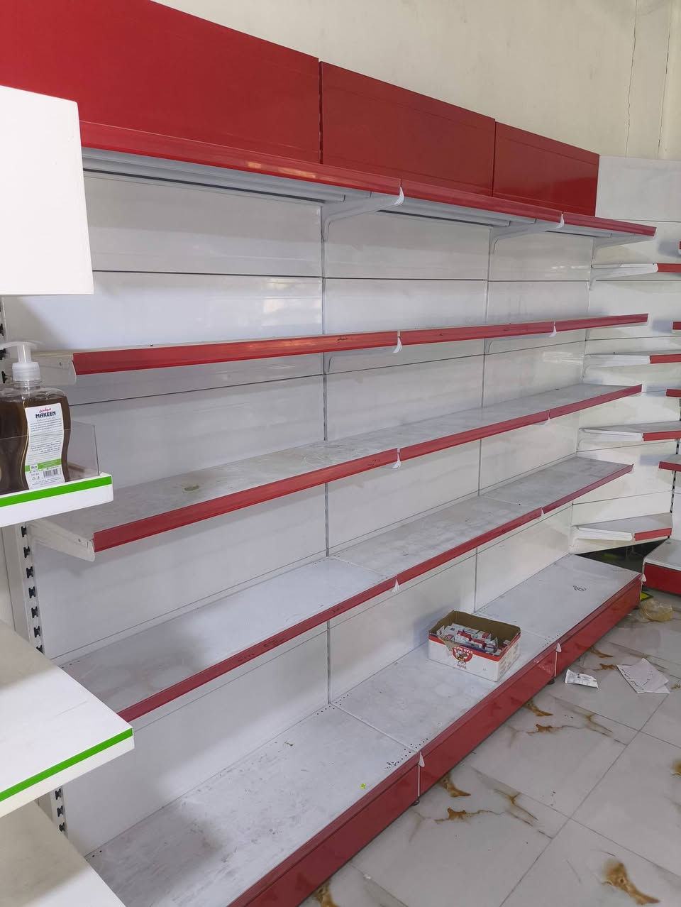 ارفوف للبيع بعدهن جدد  الاستفسار الاتصال ع رقم ***********
