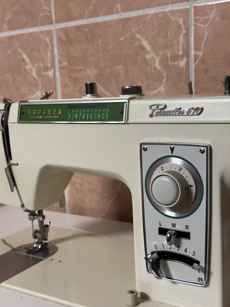 سڵاوی خوای گەورەتان لێبێت'
مەکینەی برازەر بۆ فرۆشتن
زۆر تازەو پاکــــ و بێ عەیبە ، قفڵی ۱٥٠ هەزار.
سلێمانی'


**إذا كنت صاحب هذا الإعلان وتريد حذفه لأي سبب، رجاءا أرسل رسالة إلى الدعم الفني**