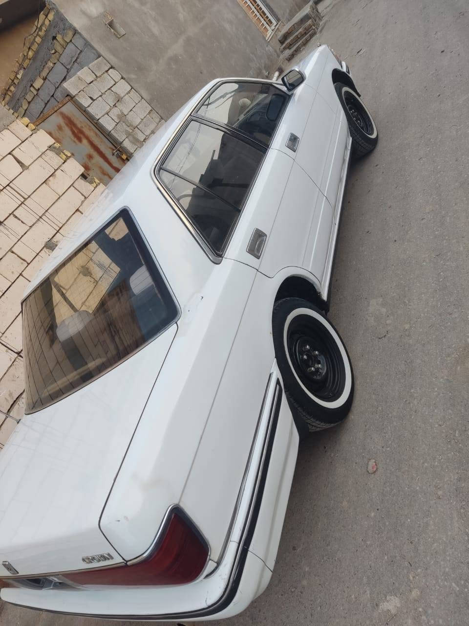 سلام عليكم سيدان كصيف للبيع سير حلو وجاهز ناصري سوك الشيوخ س57وبيه مجال بصيط***********
