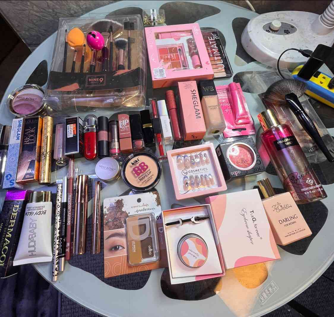 ع اول تم 40 قطعه مكياج  أوربي ب 25


**إذا كنت صاحب هذا الإعلان وتريد حذفه لأي سبب، رجاءا أرسل رسالة إلى الدعم الفني**