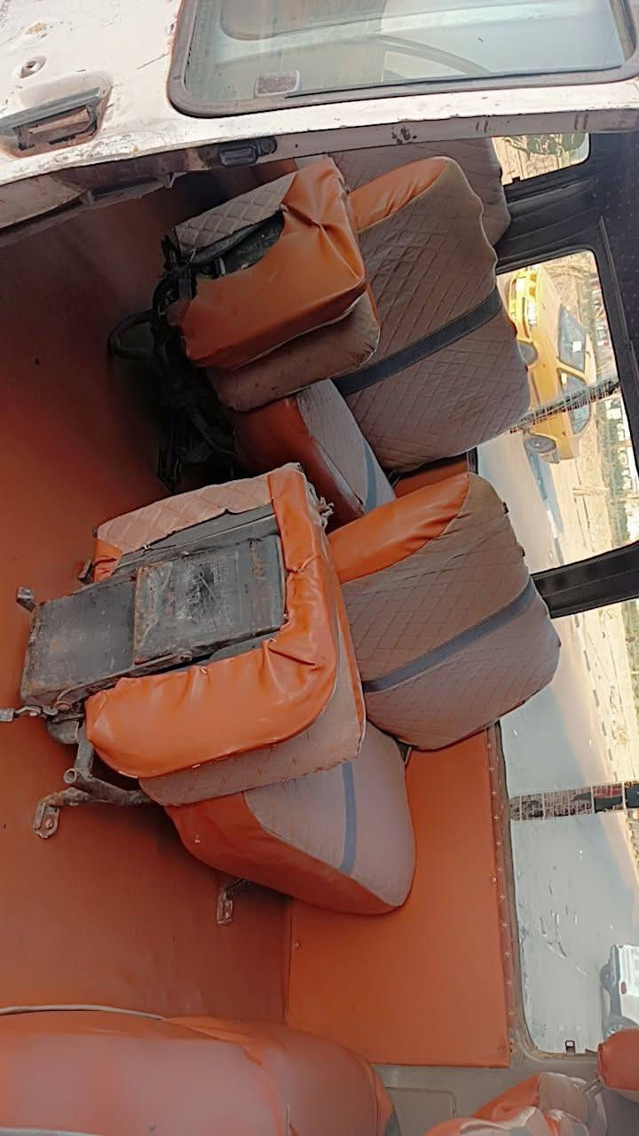سياره بسته موديل 94 جير ومكينه مقفولات حداديه مقفوله تخم تاير مقفول تجي تشوفه شوف العين نفس اللي بالصور عنوان البصره السعر 25 وبيها بجاه ***********📞
