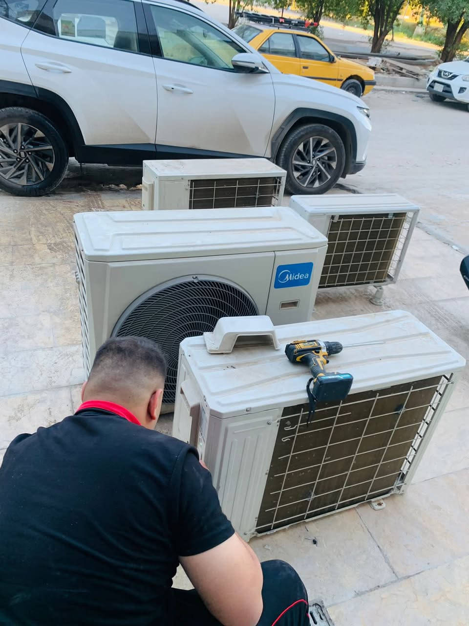 🚨 الصيف وصل… وسبلتك يحتاج شغل يبرد عدل مو ترقيع! ❄️🔥

📞 ***********

إذا تريد تنصيب مرتب + تبريد قوي + شغل يدوم سنين
فإنت بالمكان الصح 👌

━━━━━━━━━━━━━━

🌸 فرح للتبريد والتكييف 🌸

خبرة • دقة • نظافة • التزام بالوقت 💯

━━━━━━━━━━━━━━

❌ مو كل فني يعرف ينصب سبلت صح
الغلط البسيط بالبداية يسبب:

• ضعف تبريد
• صرف كهرباء عالي
• تهريب غاز
• صوت مزعج
• أعطال متكررة

إحنا نشتغل على الأصول ✔️
حتى ترتاح من أول مرة وما تخسر فلوسك مرتين 💪

━━━━━━━━━━━━━━

🔧 خدماتنا تشمل:

✔️ تنصيب جميع أنواع السبالت
(انفيرتر – هايبرد – عادي)

✔️ صيانة ومعالجة الأعطال

✔️ تنظيف وتعقيم احترافي

✔️ سحب وشحن غاز مضبوط

✔️ كشف تهريب وتصليح فوري

✔️ تبديل كمبريسر ومراوح

✔️ إعادة تنصيب عند النقل

✔️ ترتيب أسلاك وسواقي بشكل مرتب وأنيق

✔️ فحص شامل قبل التسليم

━━━━━━━━━━━━━━

✨ شغل نظيف يفرق بالتبريد والشكل ✨

نهتم بأدق التفاصيل
ونشتغل وكأنه الشغل ببيتنا 🏠❄️

━━━━━━━━━━━━━━

🎁 عروض خاصة:

🔥 خصومات عند تنصيب أكثر من سبلت
🔥 أسعار مناسبة وجودة مضمونة

━━━━━━━━━━━━━━

💗 مبادرة إنسانية:

تنصيب وصيانة للعوائل المتعففة
بأسعار رمزية أو مجانًا حسب الحالة 🙏

━━━━━━━━━━━━━━

📍 مناطق العمل:

• بغداد — الكرخ والرصافة

━━━━━━━━━━━━━━

⏰ التزام كامل بالمواعيد
نوصل بوقت مضبوط بدون تأخير ⏳

━━━━━━━━━━━━━━

🔥 جرّب شغلنا مرة وحده…
وراح تعرف الفرق بنفسك ❄️

━━━━━━━━━━━━━━

📞 للحجز والاستفسار:

***********

📱 اتصال + واتساب

━━━━━━━━━━━━━━

🌟 فرح للتبريد 🌟
شغلنا يحچي عنا… والثقة من الزبون تبقى 🤍
