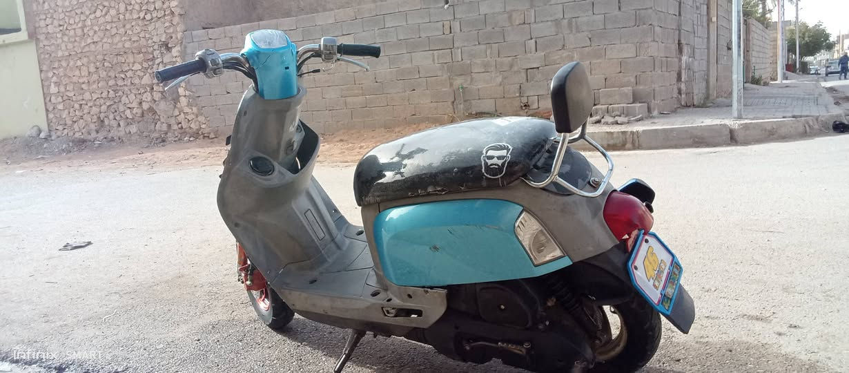 السلام عليكم دراجه بوليس للبيع او مراوس حسب القناعه دراجه مزوده دبلات رياضي ودسك رياضي وياله رياضي والصالنصه رياضي دراجه شلعه ومعدل بدون كفر امامي داخل رصاصي دراجه محرك كلش نضيف السعر 600 وبي مجال بسيط ‪***********‬‏ مكاني الانبار هيت
