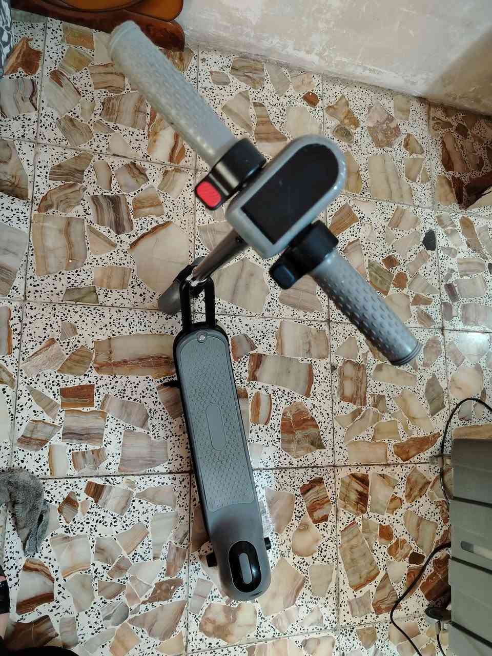 سكوتر للبيع بي عطل
العنوان بغداد مدينه الصدر


**إذا كنت صاحب هذا الإعلان وتريد حذفه لأي سبب، رجاءا أرسل رسالة إلى الدعم الفني**