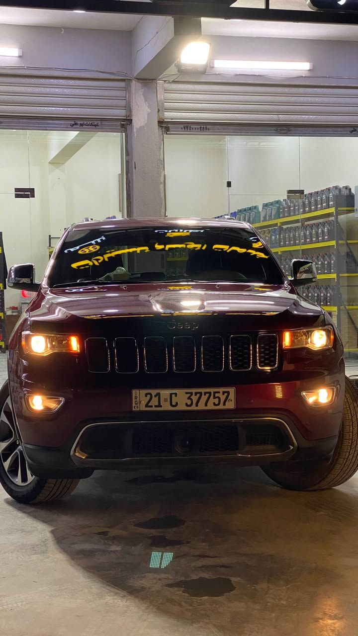 جيب كراند شيروكي
2018 وارد كندي كلين تايتانك اصل
السياره فول 1/1 رادار امامي
أتو بارك 
مكفوله كفاله عامه 
ماشيه 77 الف كم حقيقي
رقم ***********
