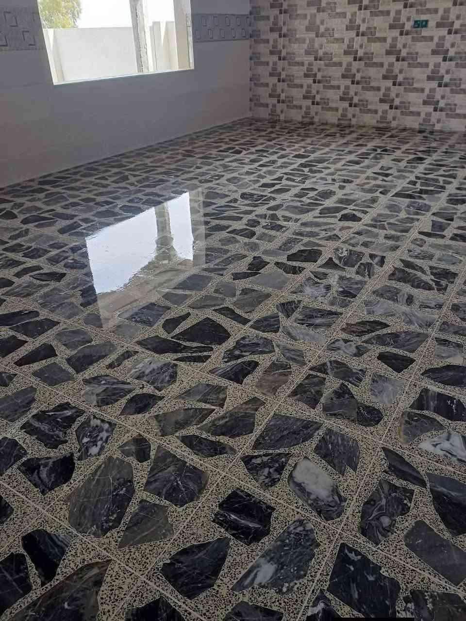 عملنا تحكم عليه من تشوف الجلايه تمشي عليه 👇⚙️
جلي موقعي كافة انواع الارضيات:-
1_مرمر.                                            
2-كرانيت
3-كاشي قديم وجديد
4-بورسلين 

اسعار مناسبه شغل درجة اولى يرضي الله كافة مناطق بغداد
الخاص موجود وارقامنا للاستفسار

***********
