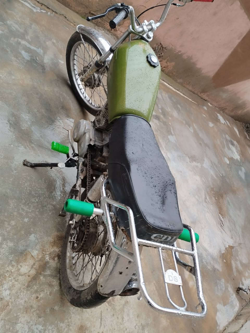 دراجه نامه سعر 220 فول نشاط لا صرف ولا بخار دراجه مرتبه بس غسله وين متطلع اطلع مكان رقم ***********
