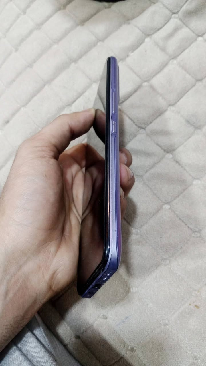 سلام عليكم للبيع جهاز انفنكس هوت 11 ذاكرته 64 جهاز جديد بصمه اصبع بصمه وجه ونضيف كلش شاحنه تايبسي مكاني مدينه صدر سعر 100 وبي مجال للطيبين وهاذا رقم تلفوني ***********
