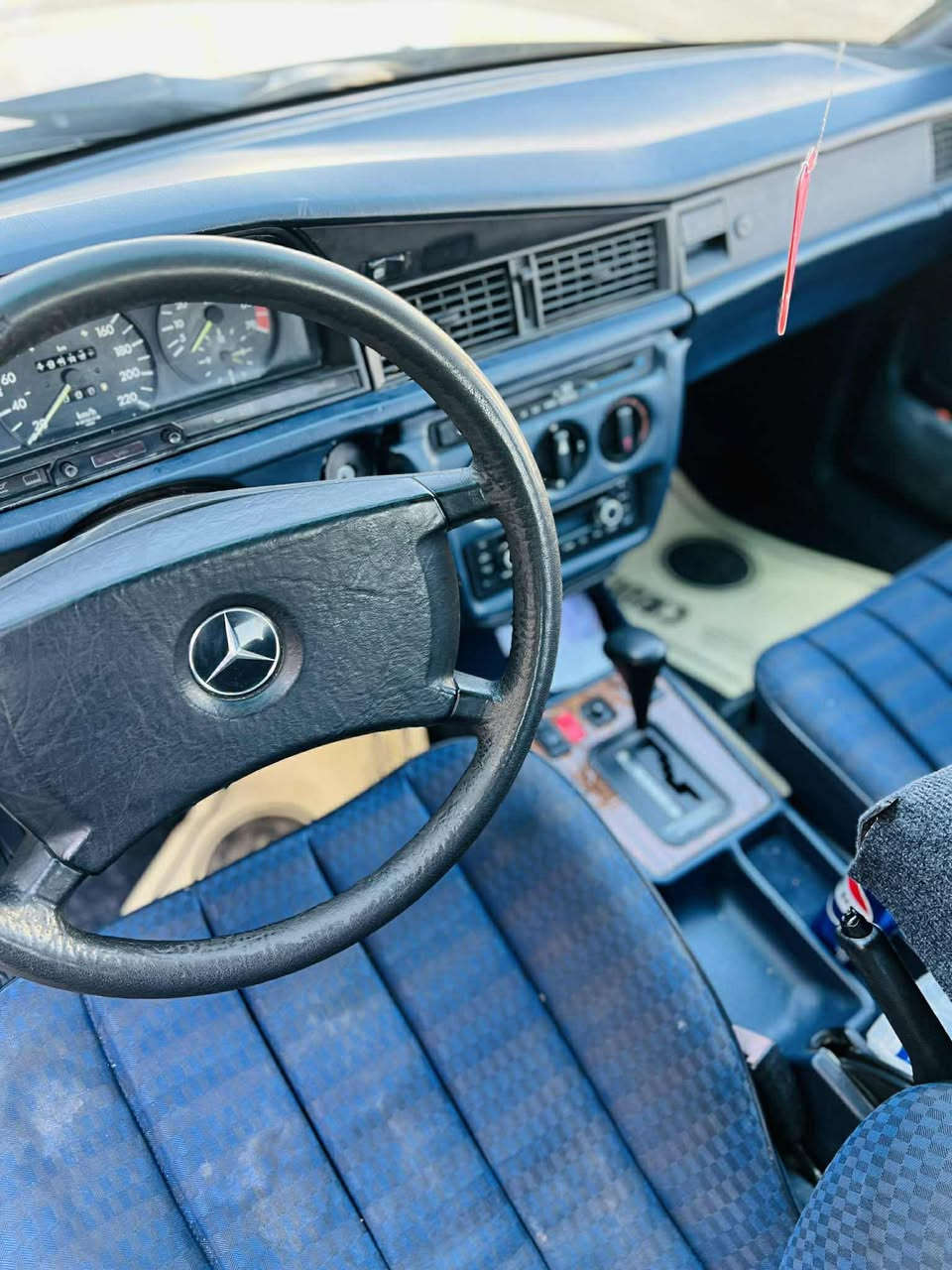 مرسدس 190 موديل 1989 مواصفات 1992
رقم كركوك باسمي حته بطاقه بانزين بيها سنويه لل29 

سلايت 

محرك بلادي 4 سلندر 2000 كابريتر 

صدر جديد امامي خلفي 

دبلات جدد 

لايتات جدد مع منضومه زنون 

جام 4 كهرباء 

غرفه جديده ما عدا كشن السايق مشكوك شك بسيط 

السياره خير من الله الحمد الله ما كاعده 24 ساعه تلكوها عل دولي 

السعر 55 ورقه 

عنواني كركوك  (للتاكيد السياره باسمي حصراً)


**إذا كنت صاحب هذا الإعلان وتريد حذفه لأي سبب، رجاءا أرسل رسالة إلى الدعم الفني**