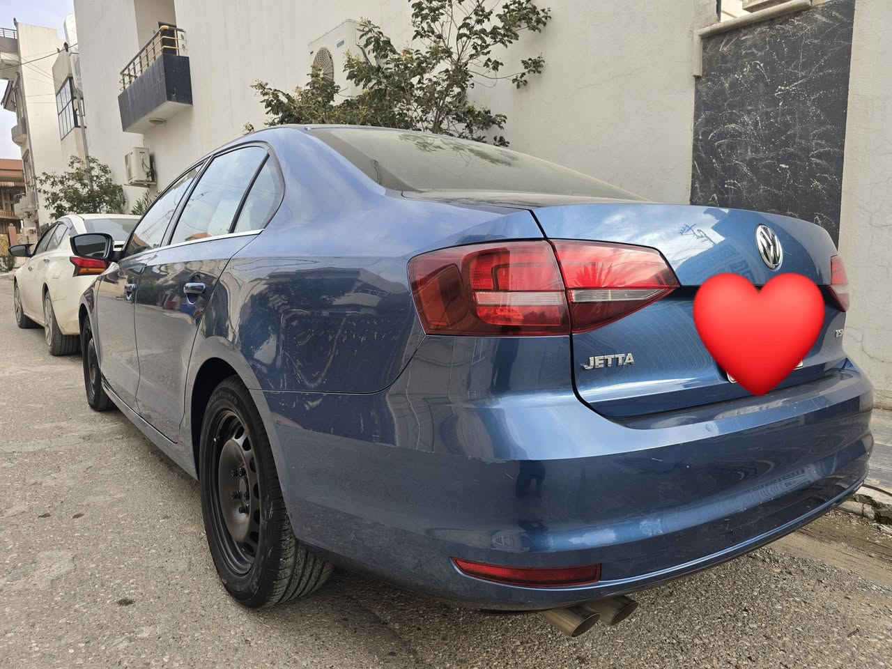 سلام عليكم جيتا 2017 كندي ⬇️
بيها جاملغ و بونيد صبغ 🏁
سياره نظيفه و مابيها نواقص 
📍مكاني كركوك 
للاستفسار ☎️***********
