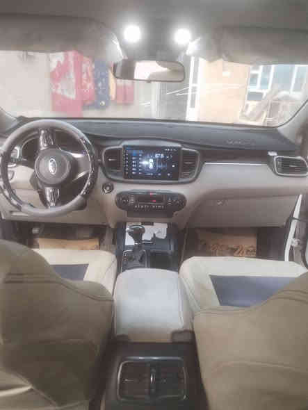 السلام عليكم        كيا سورنتو للبيع       ٢٠١٧.     خليجي    مكينة سته سلندر.       سبعه راكب.    مكفوله كفاله عامه عدا بارد بلقبق الصندوك كد اصبع فقط.     مكاني بغداد مدينة الصدر.        للاستفسار ***********.              السعر.      ٢٣٠ وبيها مجال حك الجيه
