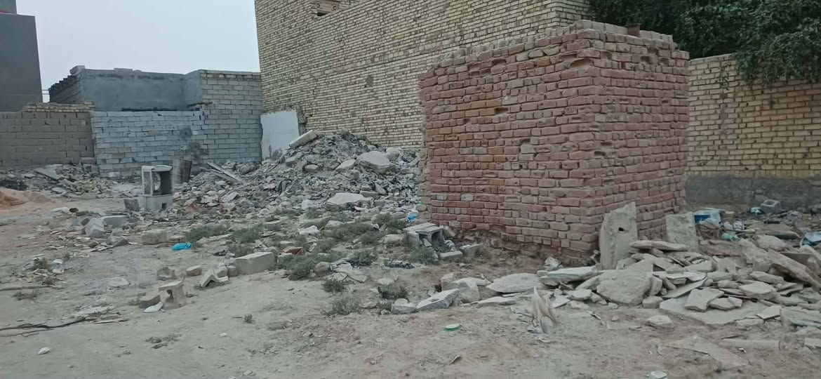 عرصه للبيع شرك  واجهيه خمسه ونص 120متر في دوانيه شارع ستين مستقبلن عليه سايدين سعر 40 وبيه مجال شراي بي خير ويدلل استفسار أكثر اتصال عل رقم *********** موجود فيس وموجود واتساب
