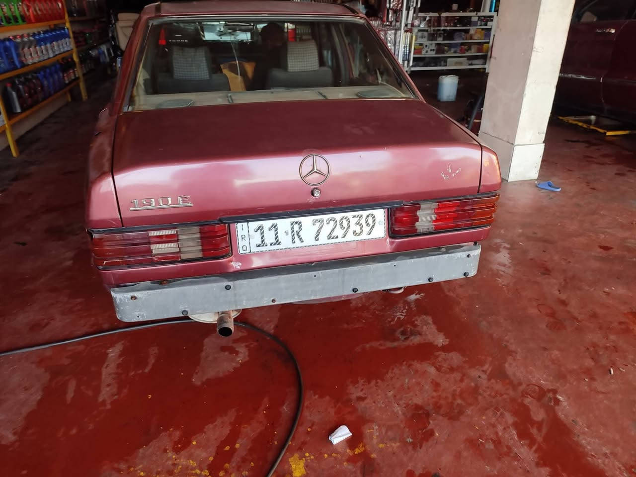 السلام عليكم  سياره مرسدس 190موديل 93محرك وانجي 6محرك وكير كفاله سعر 50وبيه مجال الستفسارات على هاذ رقم ***********
