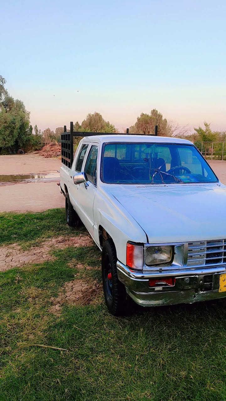 السلام عليكم بيكم موديل 87 رقم بغداد صدامي بدون تحويل كهربائيّة كلها شغاله يرادلها ترتيبات بسيطه مكاني صويره ***********
