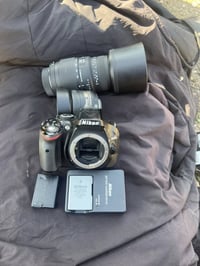 نيكون D5200 • عدسة 35مم f/1.8 • عدسة 70-300