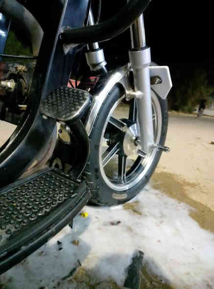 السلام عليكم ستوت البيع مديل 2023
مكفوله من كلشي  طالعه بل 2025 شهر 6 
مكينه كفاله من البرغي 
دراجه جديده معنه الكلمه 
حصيره فول نظافه 
مكان الدراجه ديوانية ناحية نفر 
رقم الهاتف ***********
