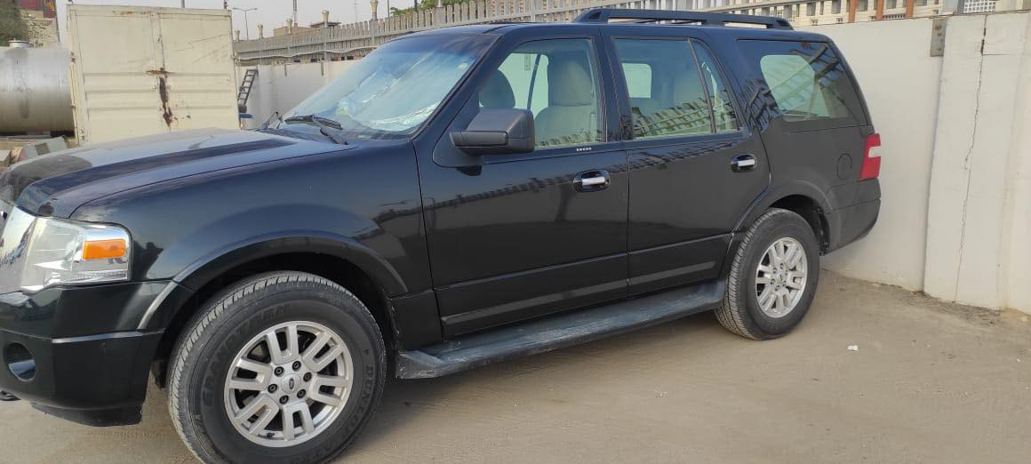 فورد اكسبدشن بترة  
موديل 2011 خليجي وكالة نيڤا 
مكفول كفاله عامه بدون حادث بدون صبغ  
رقم سليمانية 
 /اللون اسود /تو ويل  XLT+ 
منظومة غاز
منضومه زنون عدسات
شاشه كامره خلفيه داش كام 
مكانه حله

السعر ١٥٥
هاتف ***********
