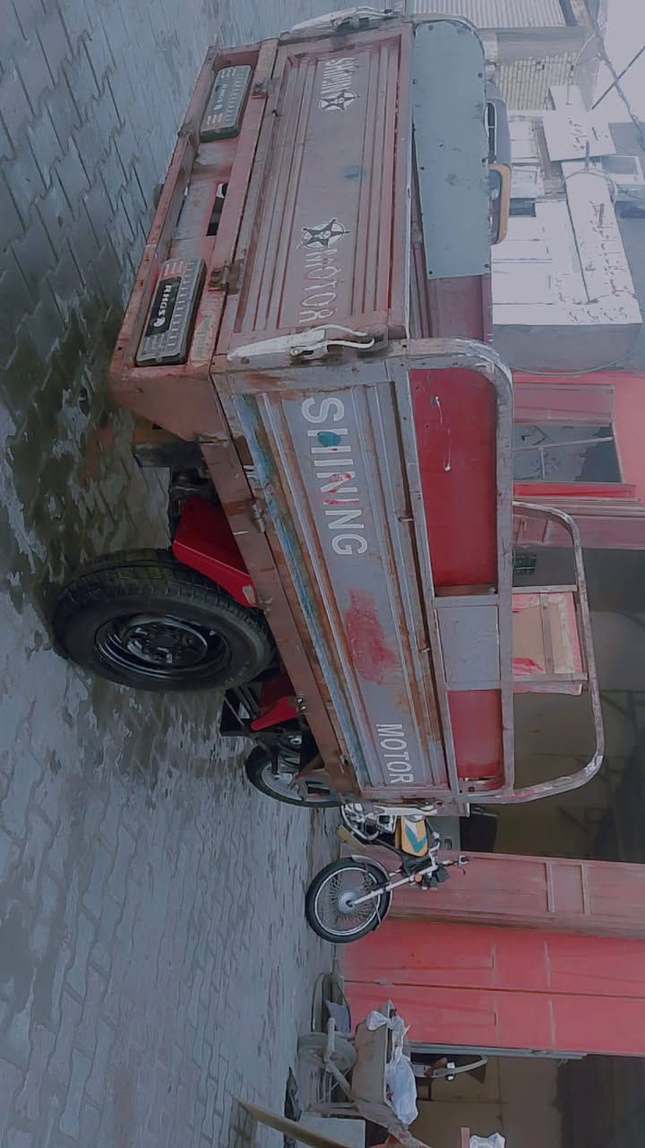 سلام عليكم ستوته لبيع موديل 13ومحرك21ستوته حلوه ونضيفه مال جناي اوراق اصوليه عنوان كربلاء ***********
