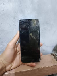 ريلمي C112021جهاز نضيف مابي شي هذه ال كسر بل لزكه  للبيع او مروس الاتص...