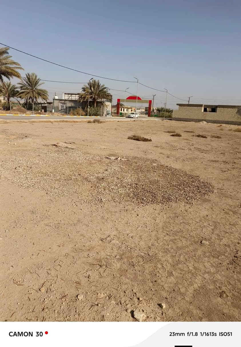 قطعه للبيع مساحه 200م
موقع حي الامين داخل مجمع الامير السكني 
خدمات كامله تبليط كهرباء ماء 
السعر جدن مناسب 10 مليون وبيه مجال لشراي 
استفسار اكثر ***********
