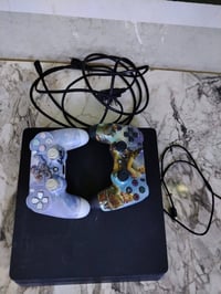 بلي فور سلم ذاكرة 500G جهاز نضيف +جوسكات عدد 2  07766468745 رقمي بي وا...