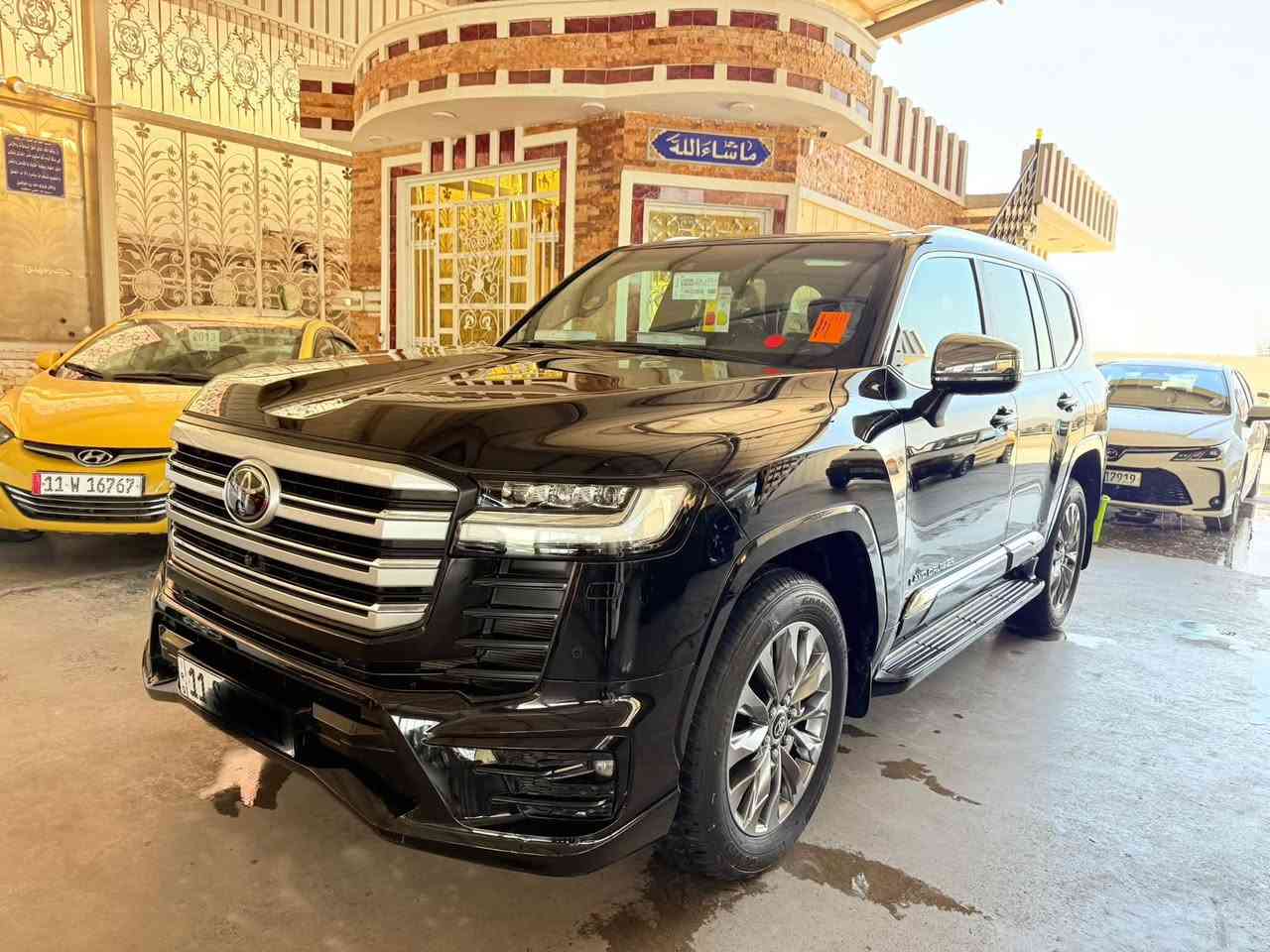 سلام عليكم للبيع لاندكروز 2023
VXR 
فول بريم        ماشيا 55 km
رادار تحديد مسار 
داخل احمر
جميع الكشنات كهرباء
جنطه شفط
٥ بصمات
شاحن وايرلس 
٢٥ سماعه
كشنات تدفئه تبريد 
باقي المواصفات معروفه
الاستفسار ***********
