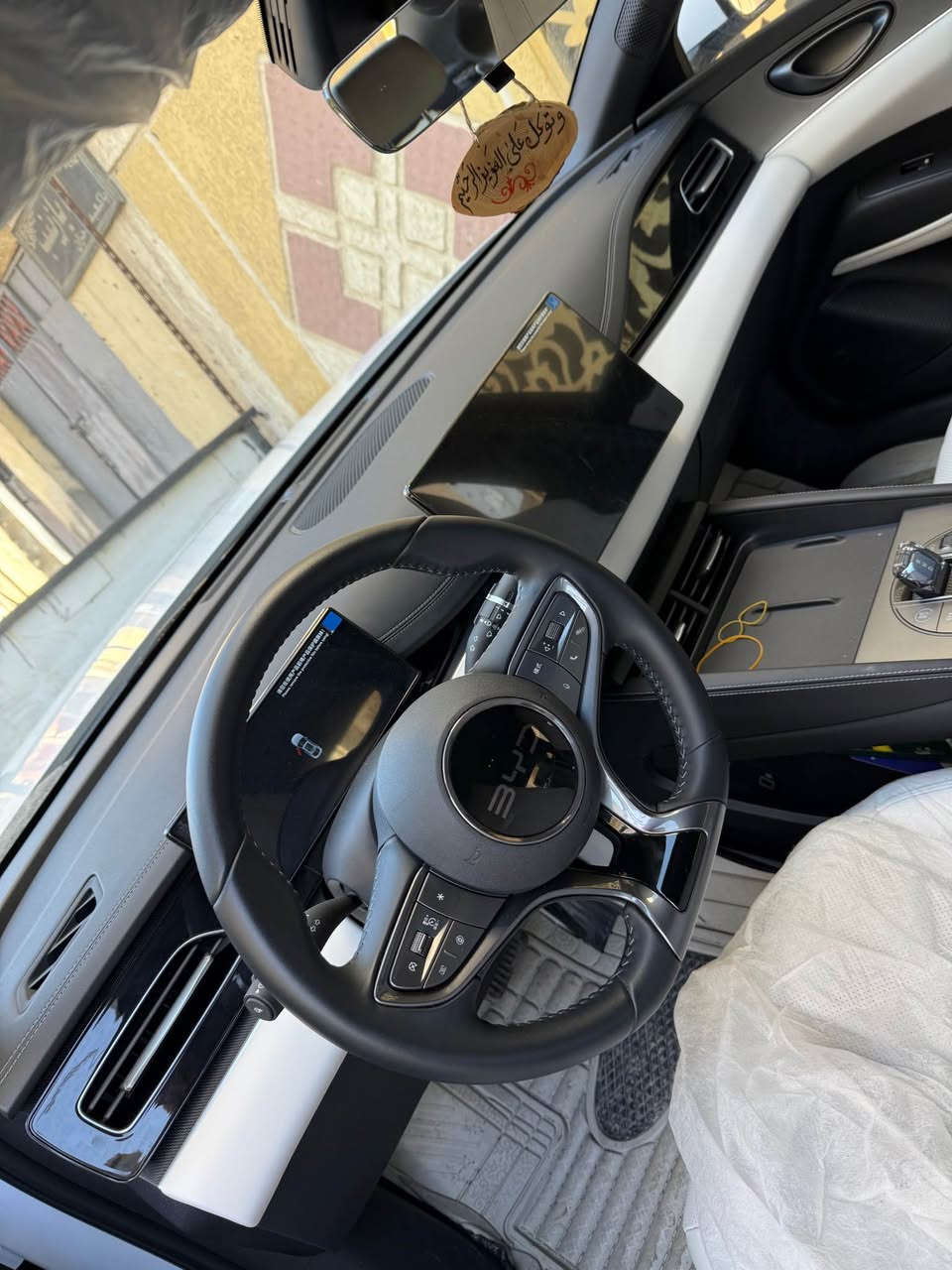 بي واي دي سيل 6 ماشيه 4 الاف اربع كامرات وشاشه جبيره وكشن كهرباء بصره تحويل جديده كلش السعر ب150 وبيهه مجال قليل لشراي المكان بصره والشراي يتصل *********** البصرة, العراق
