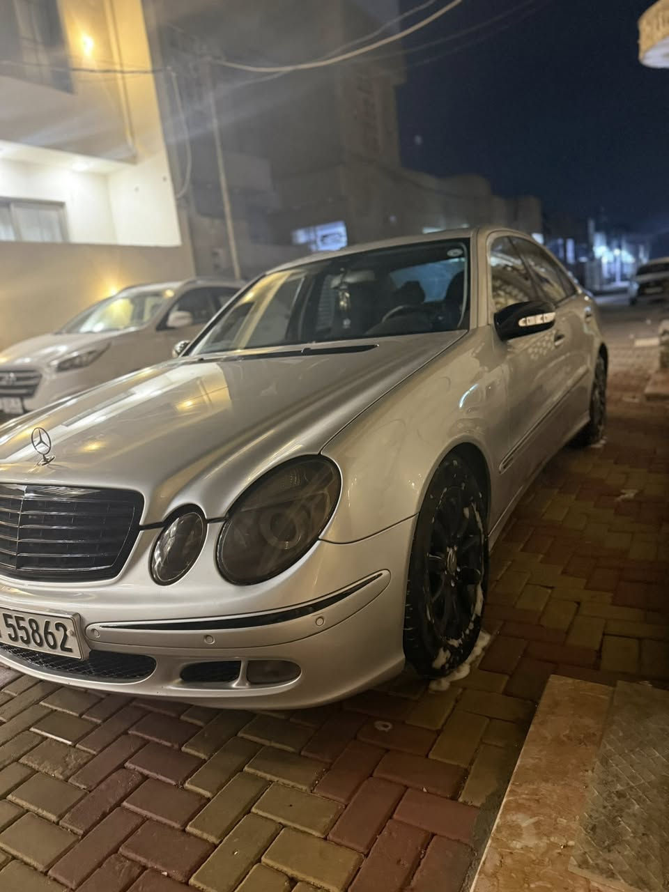 للبيع او مراوس $110 قفل قفل
مارسيدس موديل 2002 e320 محرك 6 فول مواصفات فتحه حساسات مري قلاب سياره كلشي مناقصه بيها قماره جارده وصبغتها وبيها طخه خفيفه وشاشه بيها ضربه مالتها بس تشتغل بلوتوث وراديو كراسي كهرباء كلشي بيها شغال شرط محرك مكينه ستفسار :***********
