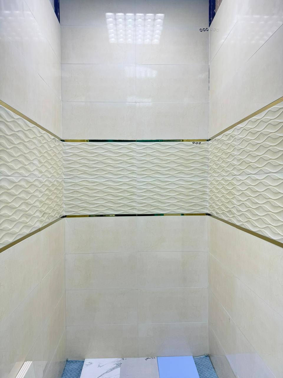 سيراميك جدار هندي درجه اولى
 قياس 30×60 
يشتغل لأي مكان داخل البيت حسب ذوقك
 سعر المتر مع النقشه ٩,٦٥٠
سعر المتر ساده بدون نقشه ١١,٦٥٠ 
#يوجد توصيل لجميع المحافظات
#للحجز والاستفسار التواصل
واتساب 0783 624 9927
