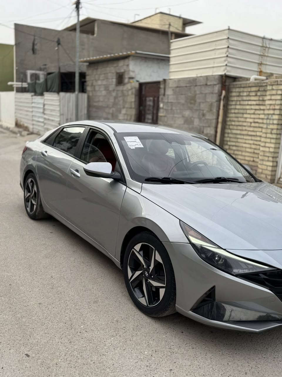 النترا 2021 وراد امريكي
فول مواصفات من عدا الفتحة رادار امامي و خلفي و جانبي كشنات جلد كهربائي و حادثة منشور وية الصور 
ماشية 80 الف ميل كير و محرك دوش بلادي مكفولات رقم السيارة شمالي ب أسمي 
العنوان بغداد 
السعر 140
الرقم للتواصل / ***********
