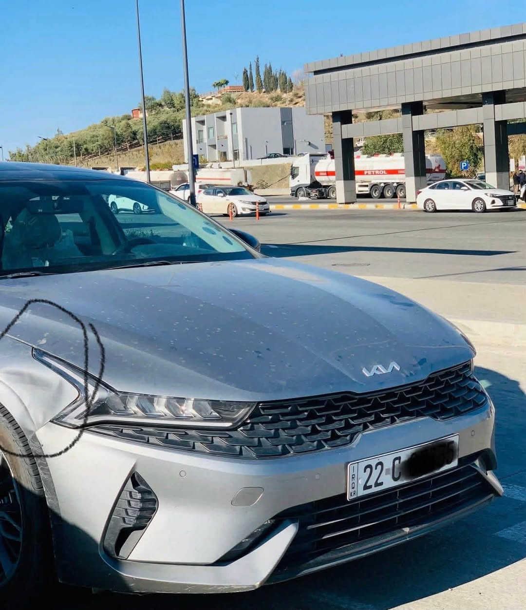 Kia k5 2023 خليجي
محرك 2000 دوش كفالة
كير كفالة ايضاً
تبريد كفالة
5 مودات قيادة
تدفئة بالمقاعد
كشن سائق كهربائي
تبريد قطعتين مناخي
بانوراما
سيارة فول والمحرك المرغوب

ملاحظة : السيارة بيها طختين موجودة موضحها ضمن الصور وترجع بارد 100‎%‎
وبعدها على وضعها مصلحها.. 

السعر 195 وبيها مجال
مكانها تكريت
***********
