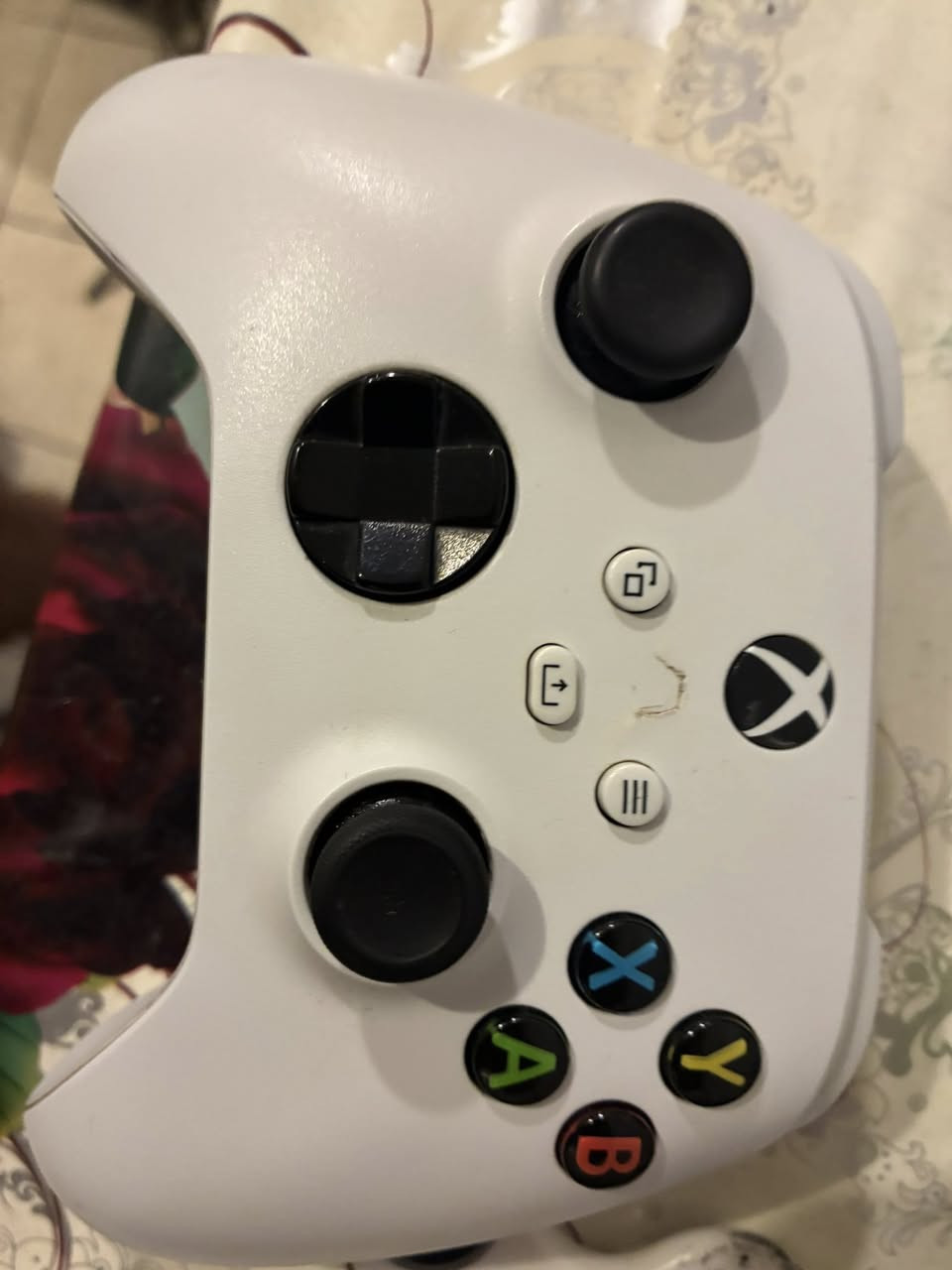 السلام عليكم  xbox series X  للبيع نظيف كلش اي شخط مابي استعمال قليل كلش لان ما اعرف العب بالجوستك 
كامل كل ماحقاته ما عدى اليده هيه مال جهاز series s البيضه 
سعره قفل 550 الف 
***********
