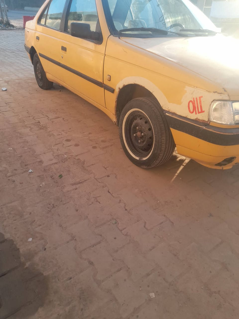 السلام عليكم بيجو روى للبيع مكينه زينه كير نمره الثاني تفلت حداديه زينه كهربائيات هكيجات كلهه شغاله تخم تاير بدي حلو بدون تحويل اتكفل سرقه وعشائر شواصي نظيفه السياره واظحه بل صور السعر ١٠ اوراق وبيهه مجال عنوان كربلاء *********** اتصل وتدلل
