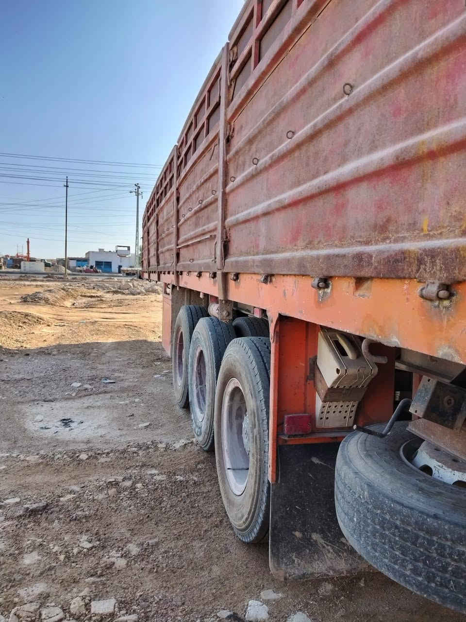 للبيع مكفولة وجاهزة تخم تاير
‏‪***********‬‏ مكان العمارة
