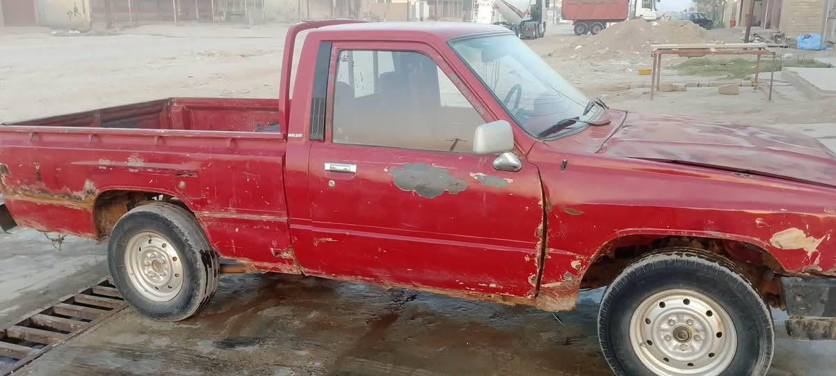 سلام عليكم تيوته لبيع فقط كير ومحرك شغال لا تنقيص ولا تبخير 18ورقه وبيهه مجال عندي وكاله خاصه بيهه فقط ورائعيهه بغداد الي ادري  مكاني سامره رقم صاحبه  ***********
