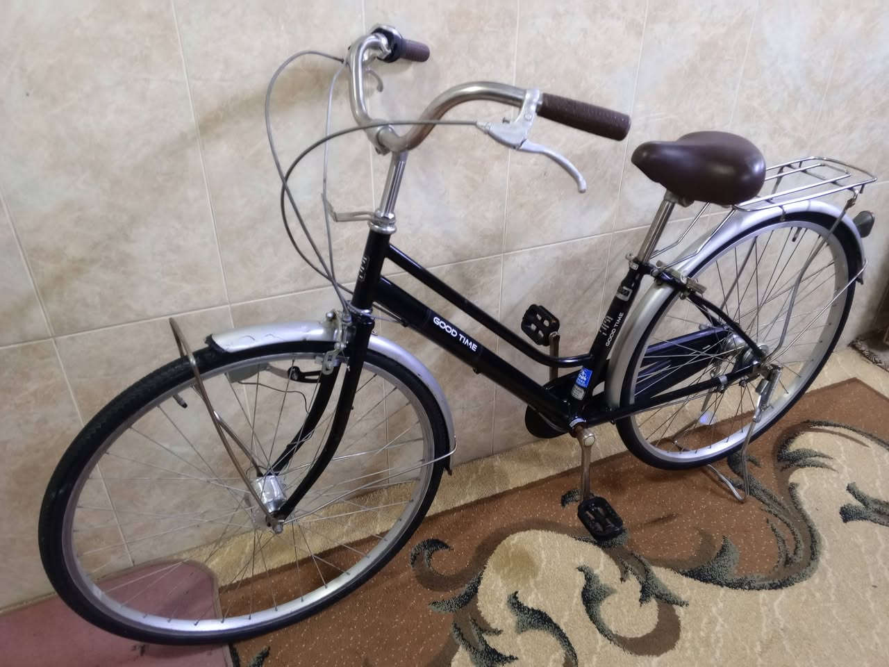 للبيع بسكل عبد الحليم مال حاويه (شحن غير مستخدم ) موديل 2020
الحجم 27 حساس امامي ابيض.
 كير داخلي 3 نمر قفل شغال السعر 75 وبي مجال .
رقم موبايل ***********
