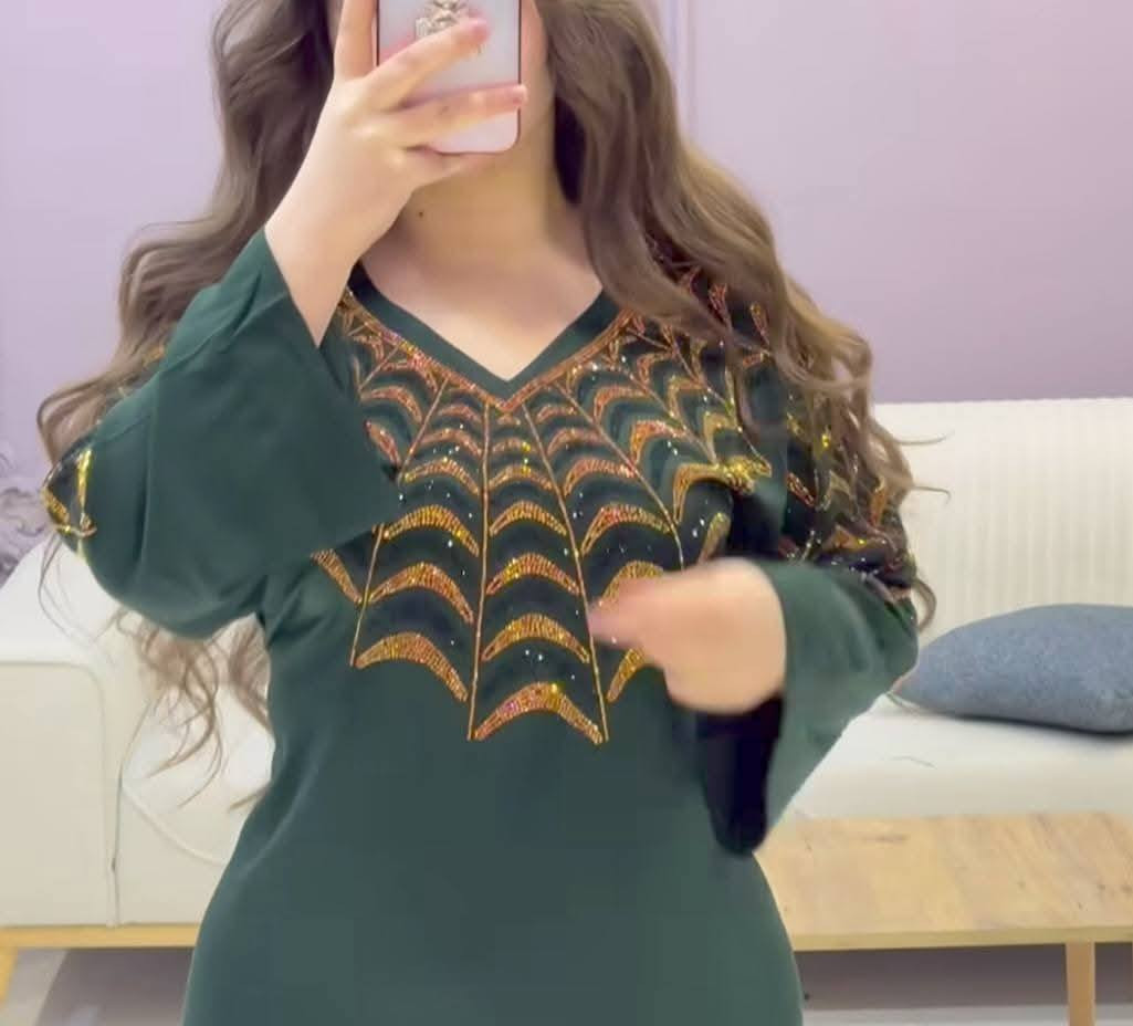 خیاطة نسائية في شوراو
لخياطة انواع موديلات ملابس نسائي (فستان ، عبايات خليجي ،  حجاب شرعي ،  قاط تراكسود ،  دشداشه ، كيلوت ، ملابس طلعه بأنواعها ، و ملابس منزلي  ، برده شباك ) حسب الموديلات اللي تريد خلي تراسلني من واتس اب 
ملاحظه :- لحد ٢٥ رمضان عندي استلام بعدها ما اكدر استلم اي قطعه لان ما الحك اخلصها
***********
عنوان شوراو يكيتي فرع صيدليه جيهان
